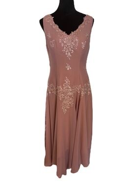 NWOT JJ’s House Dusty Rose Embroidered V-Neck Long Gown